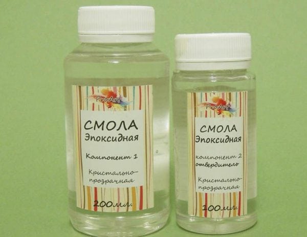 Эпоксидные лаки состоят из двух компонентов - смолы и отвердителя
