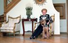 Елена Малышева в своем доме