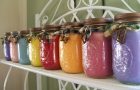 Покрашенные стеклянные банки декорированные