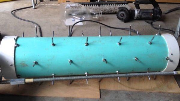 Самодельный аэратор для газона