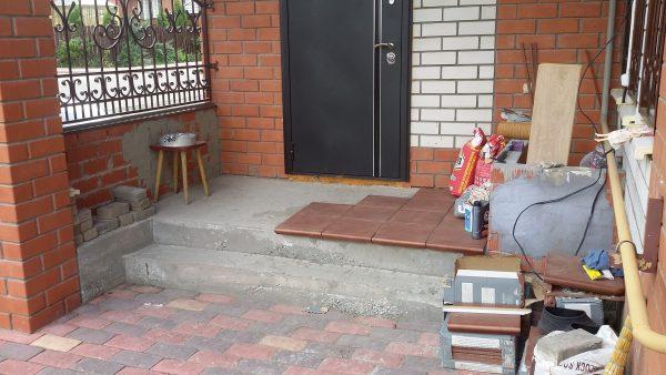Облицовка крыльца плиткой