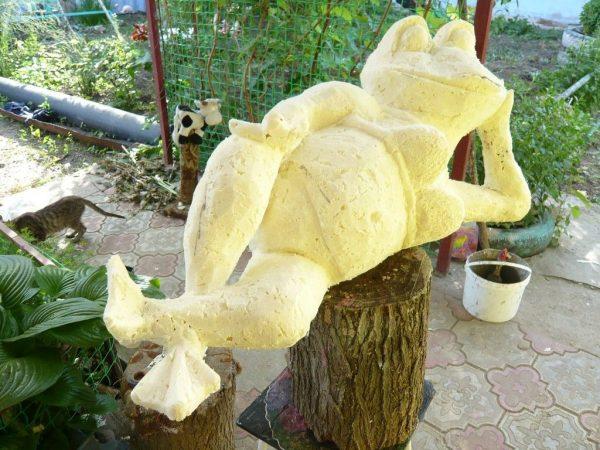 Фигуры для дачи из монтажной пены