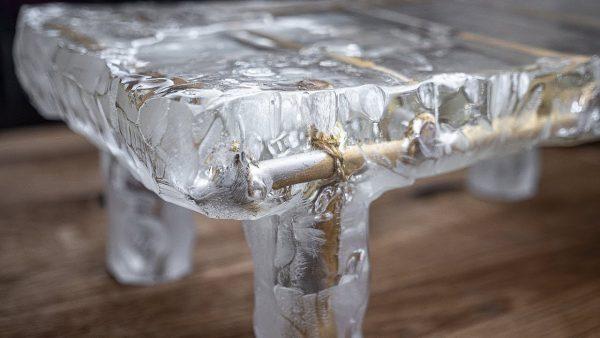 Прозрачный столик из эпоксидки